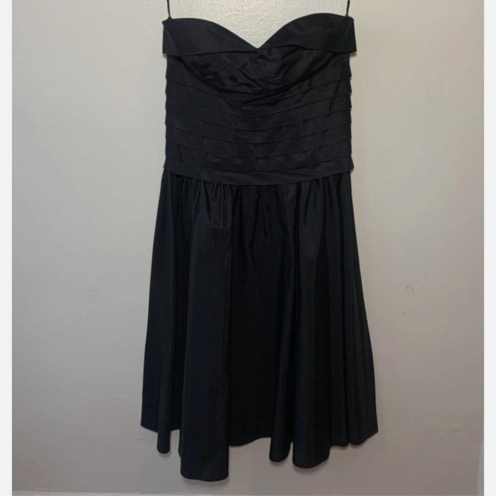 Marc Jacobs Strapless 100% Silk Black Cocktail Dress Sweatheart Neckline